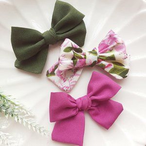 Floral Bow, Set of 3 Hair Bows with clip for girls NEW